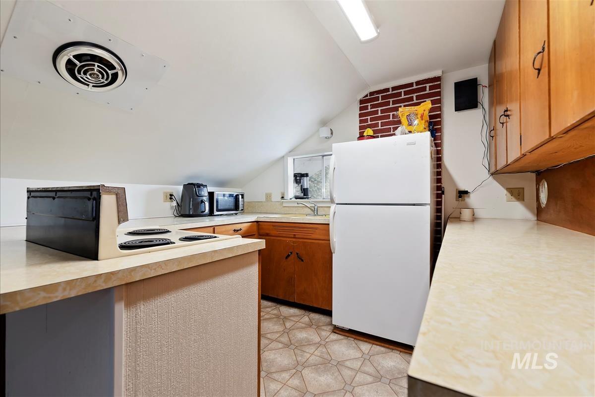 192 Southwest 3rd Street Ontario, OR 97914 - Photo 14 of 46