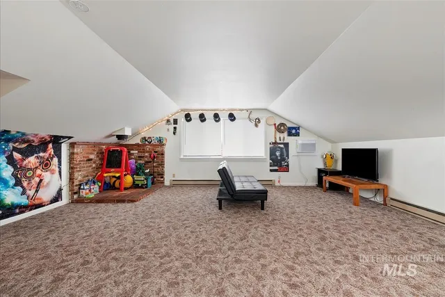 $389,000 | 192 Southwest 3rd Street, Ontario, OR 97914