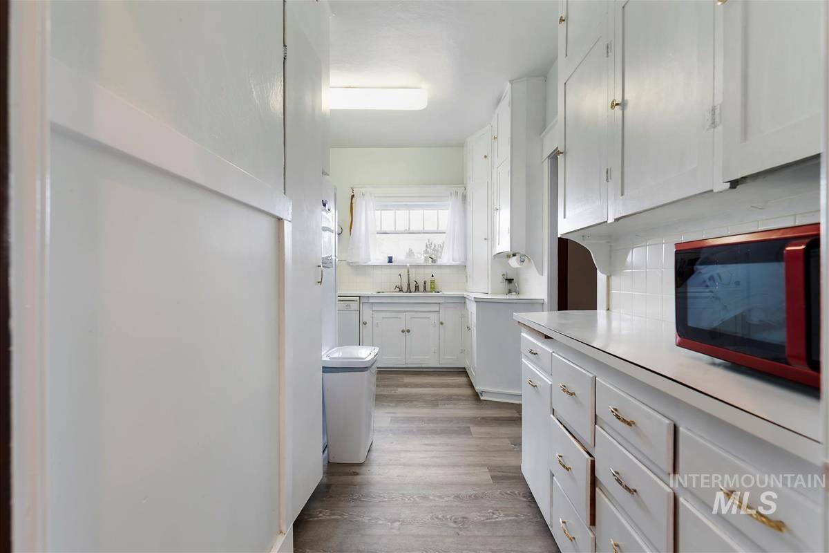 192 Southwest 3rd Street Ontario, OR 97914 - Photo 5 of 46