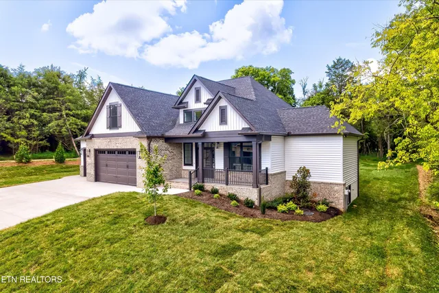 $799,900 | 142 Dudi Trail, Vonore, TN 37885