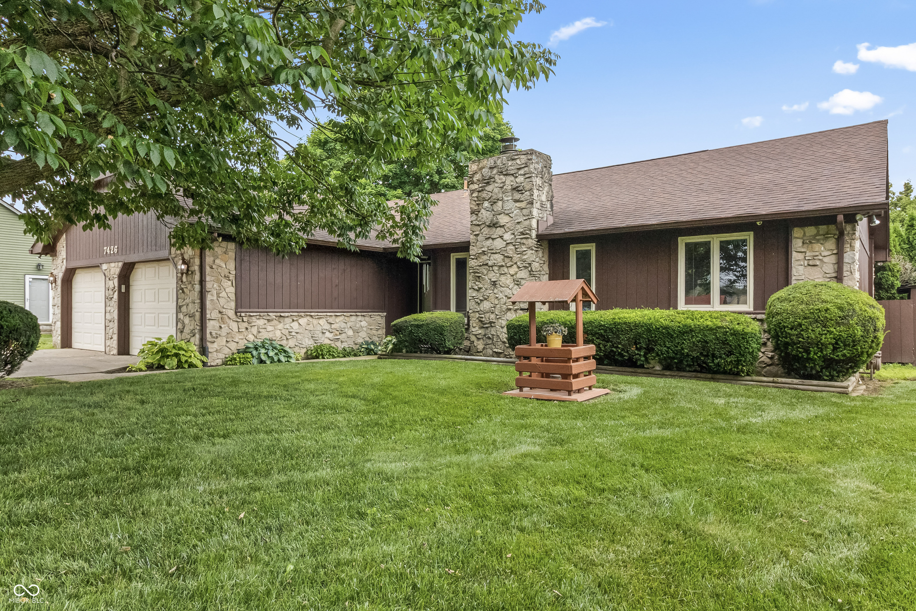 7426 North Carroll Road Indianapolis, IN 46236 - Photo 1 of 84 Gallery Image 1