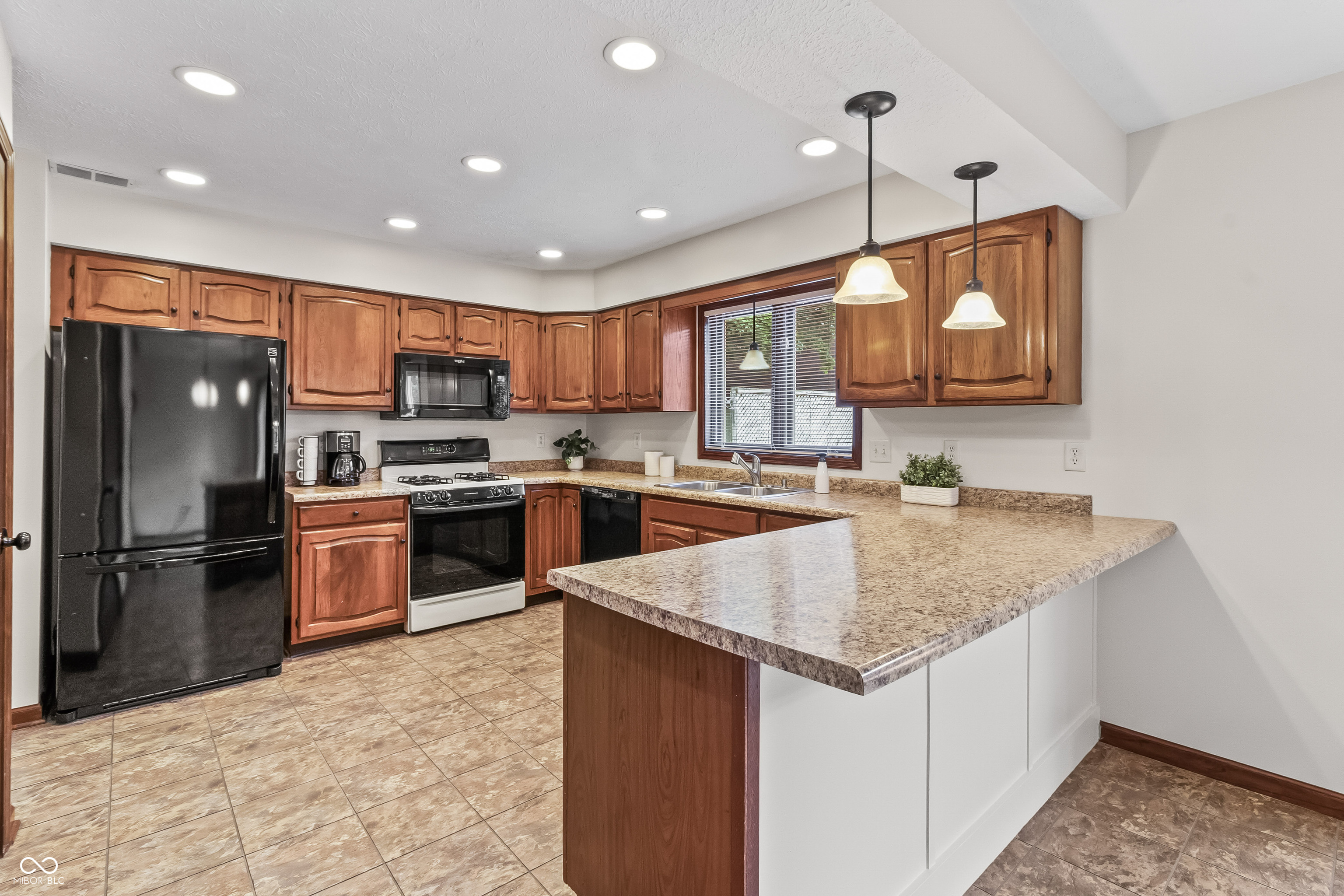 7426 North Carroll Road Indianapolis, IN 46236 - Photo 30 of 84 Gallery Image 30
