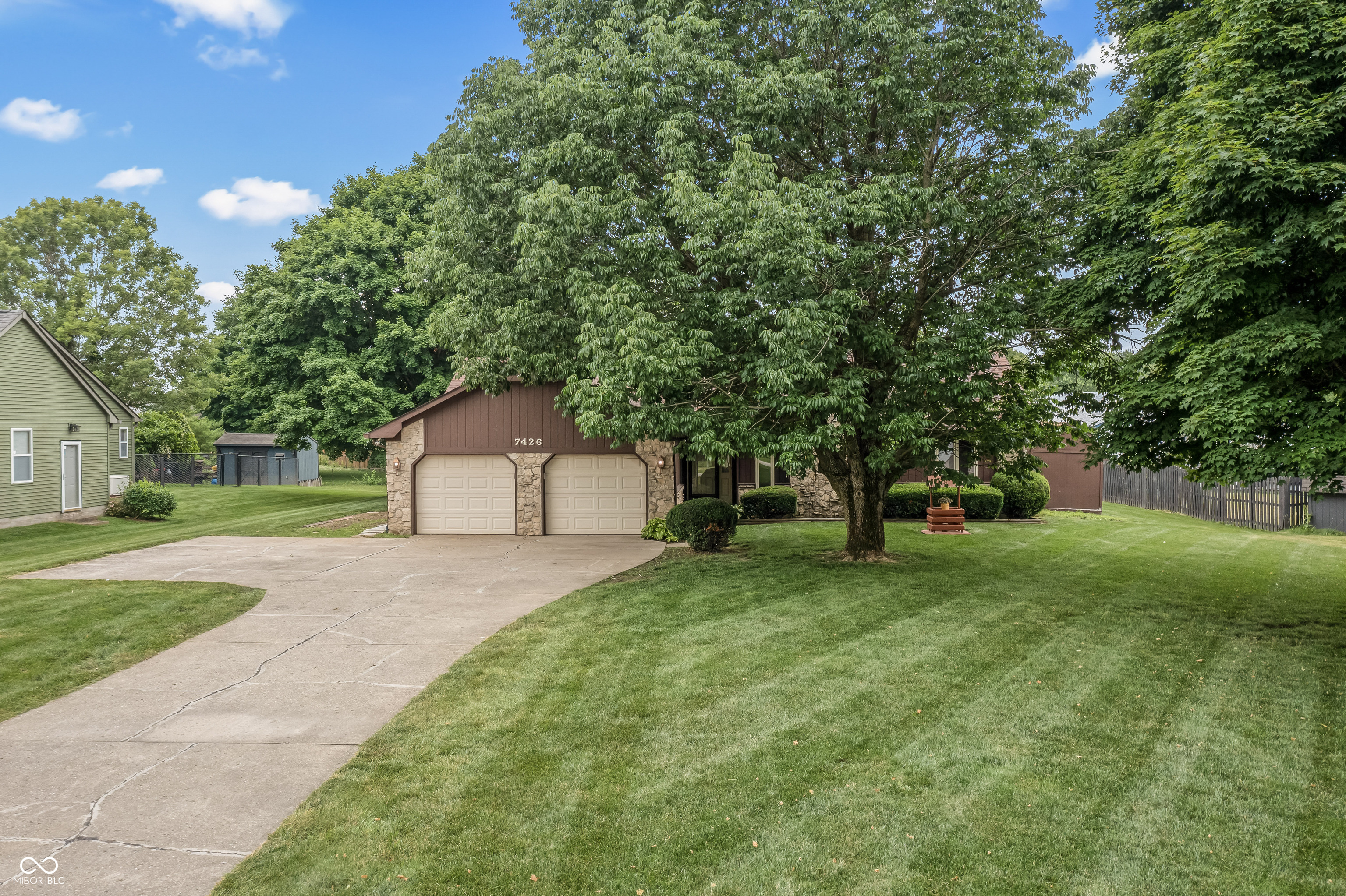 7426 North Carroll Road Indianapolis, IN 46236 - Photo 3 of 84 Gallery Image 3