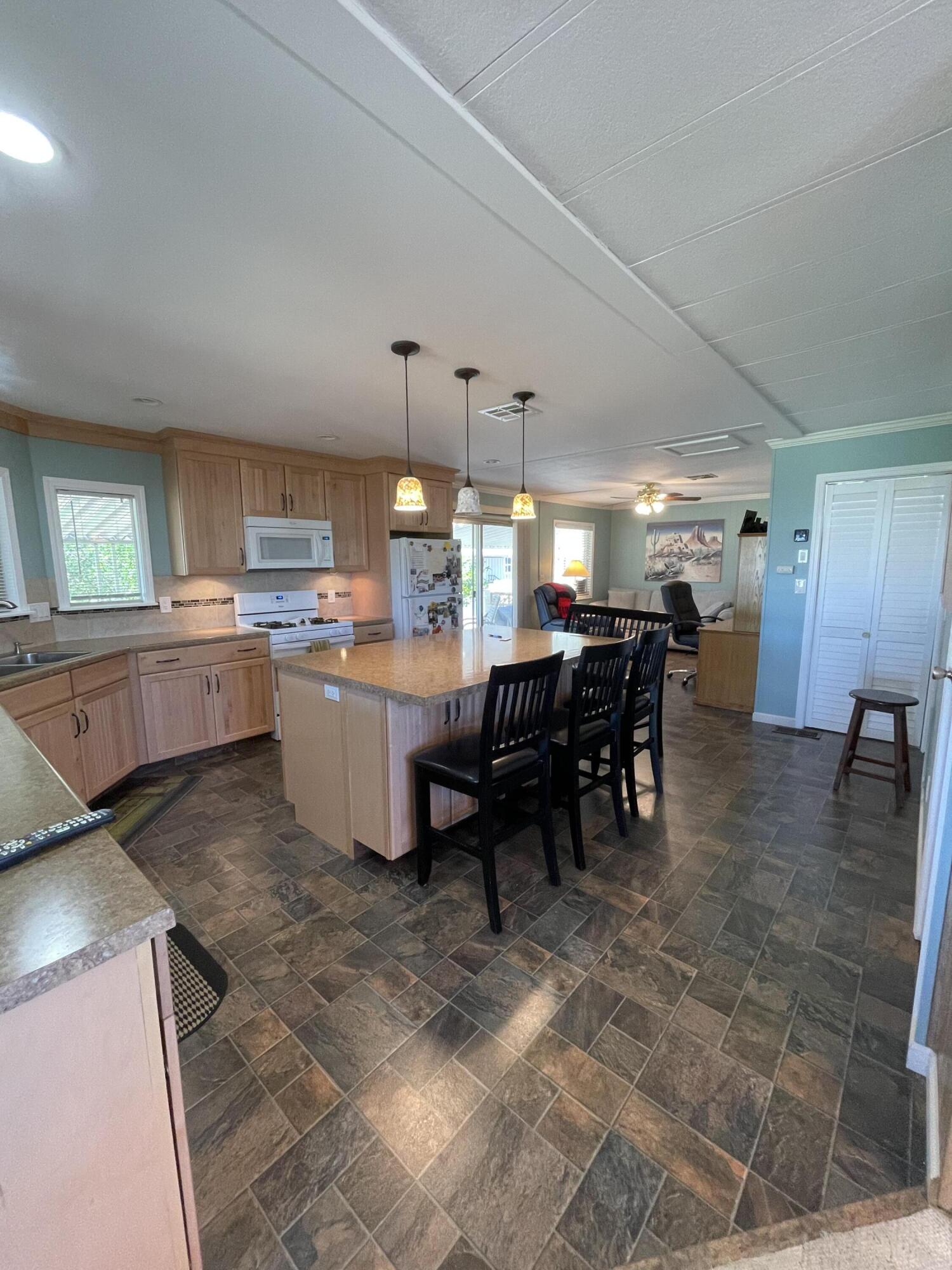 32660 San Miguelito Drive Thousand Palms, CA 92276 - Photo 9 of 40 IMG_1272