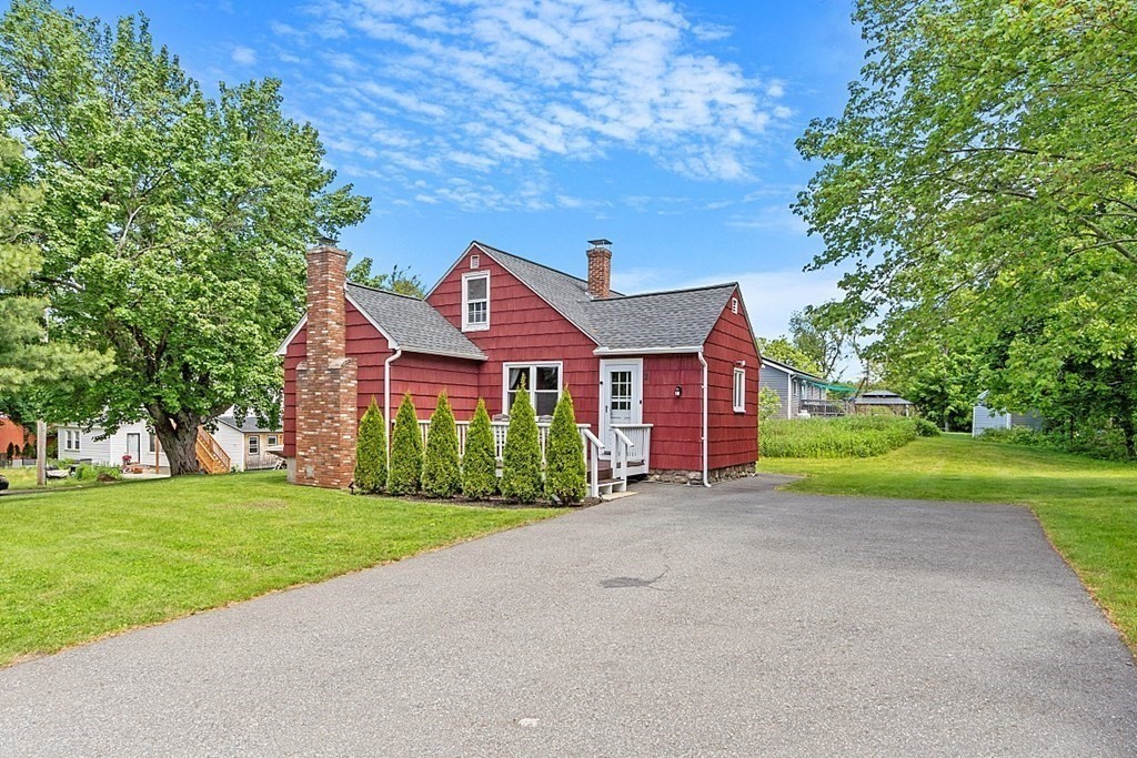 2 Crest Avenue Worcester, MA 01607 - Photo 6 of 34 Gallery Image 6