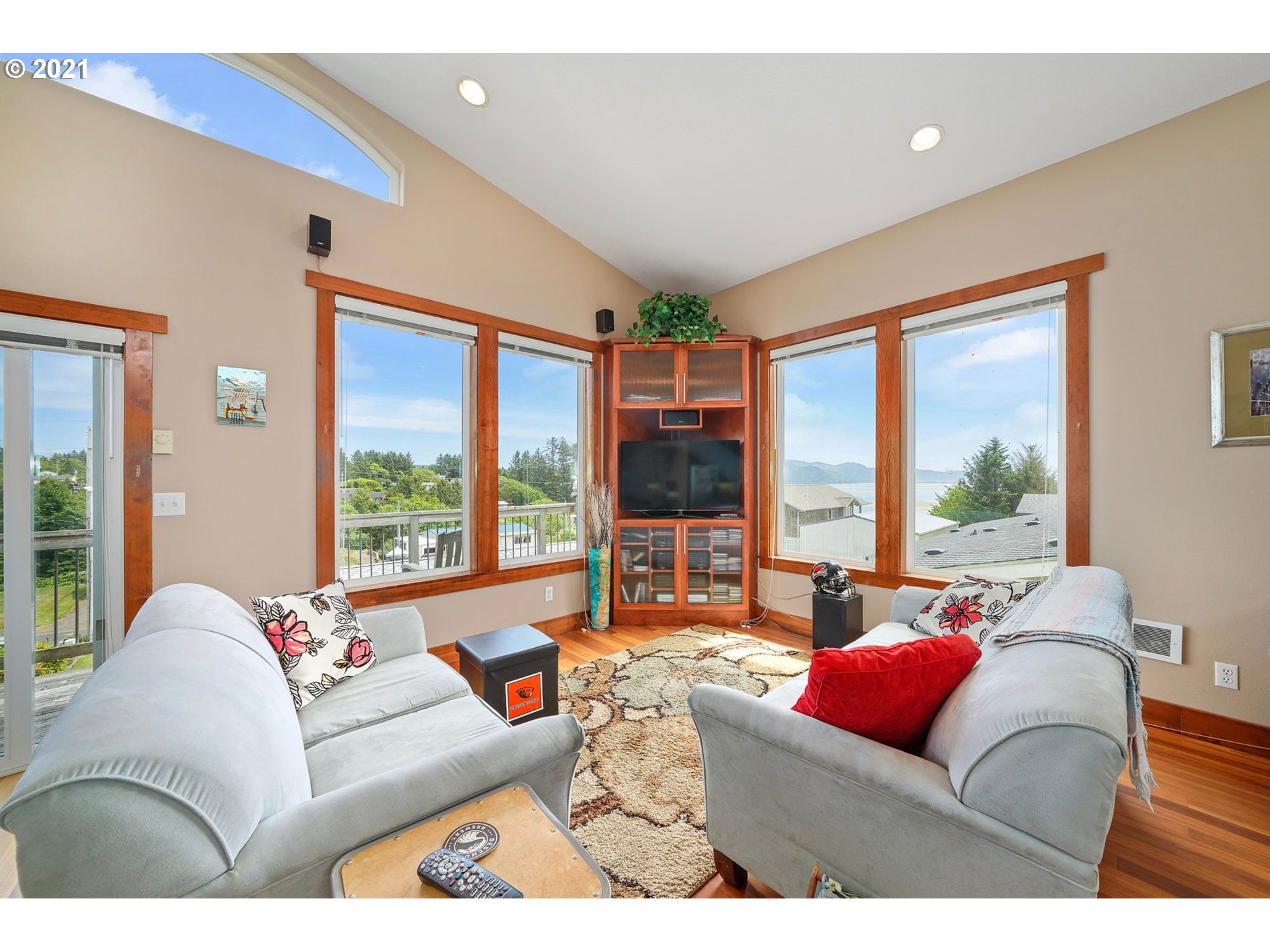 2273 Reed Way Tillamook, OR 97141 - Photo 7 of 30 Gallery Image 7