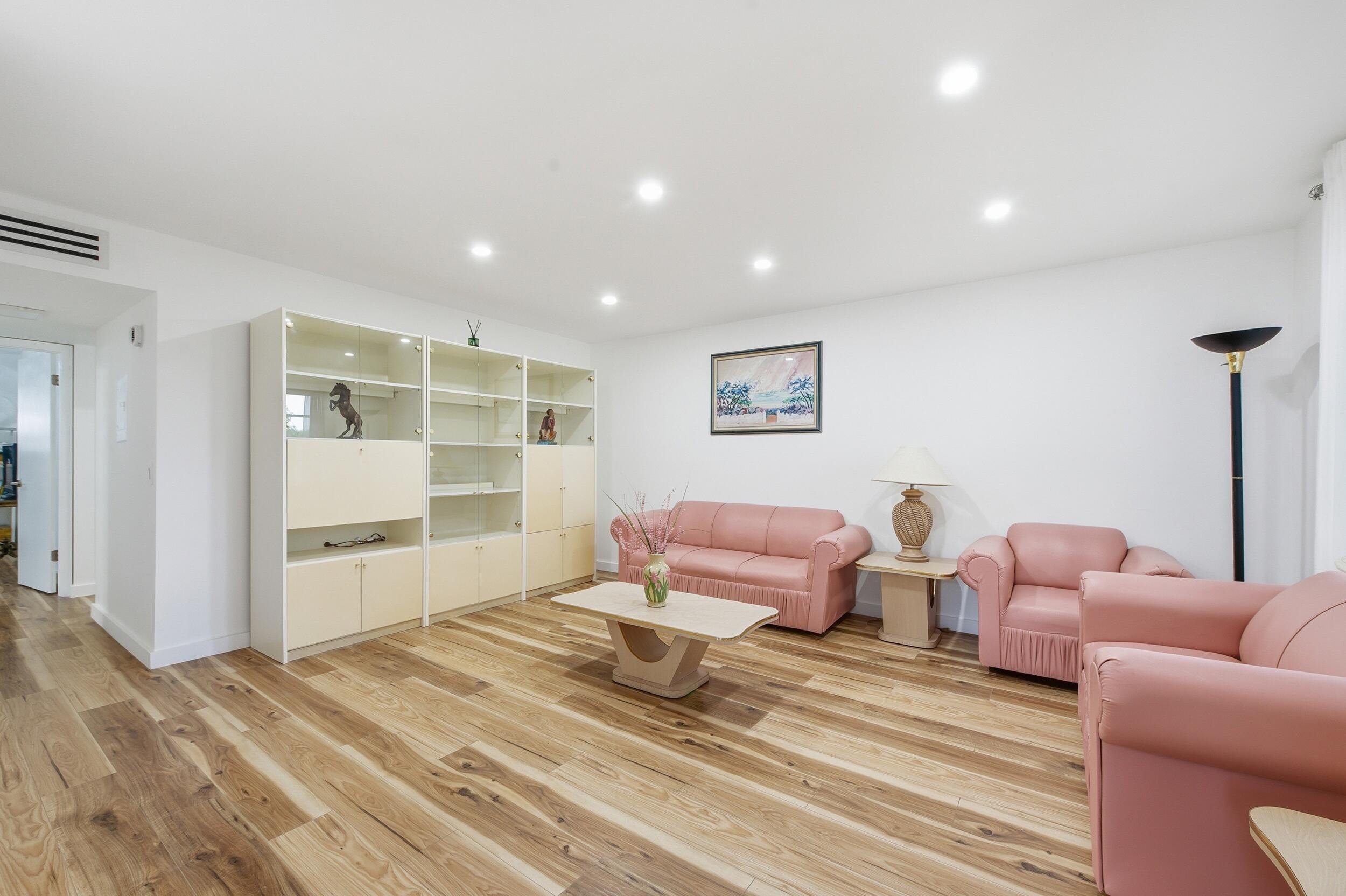 468 Normandy Lane Delray Beach, FL 33484 - Photo 12 of 66 DSC_3823