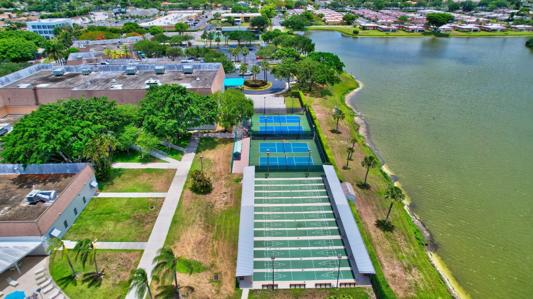 468 Normandy Lane Delray Beach, FL 33484 - Photo 47 of 66 20211026113810385115000000-o