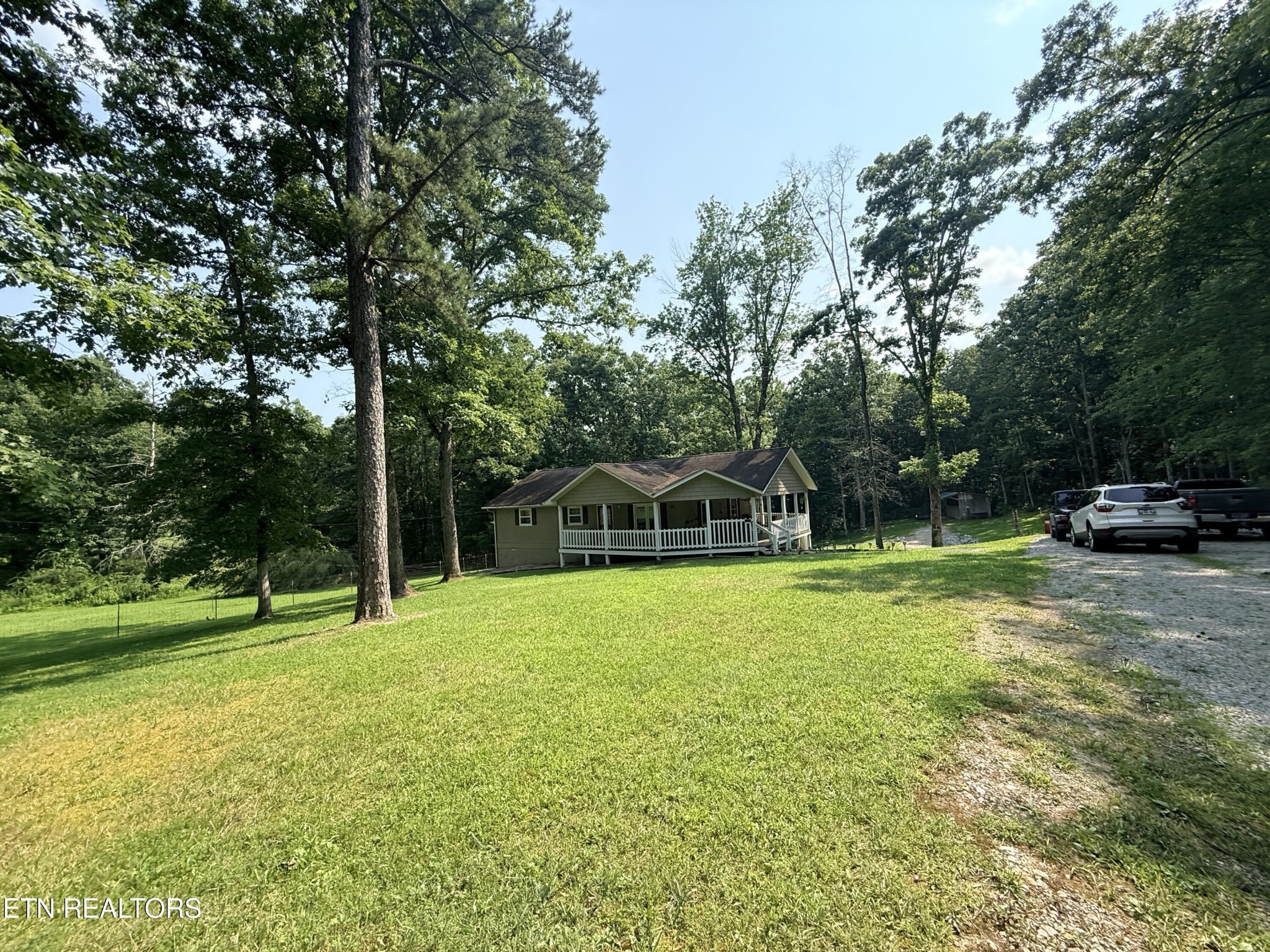 1250 Darrow Ridge Road Jamestown, TN 38556 - Photo 35 of 37