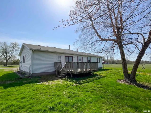 $109,950 | 425 South Main Street, St. Elmo, IL 62458