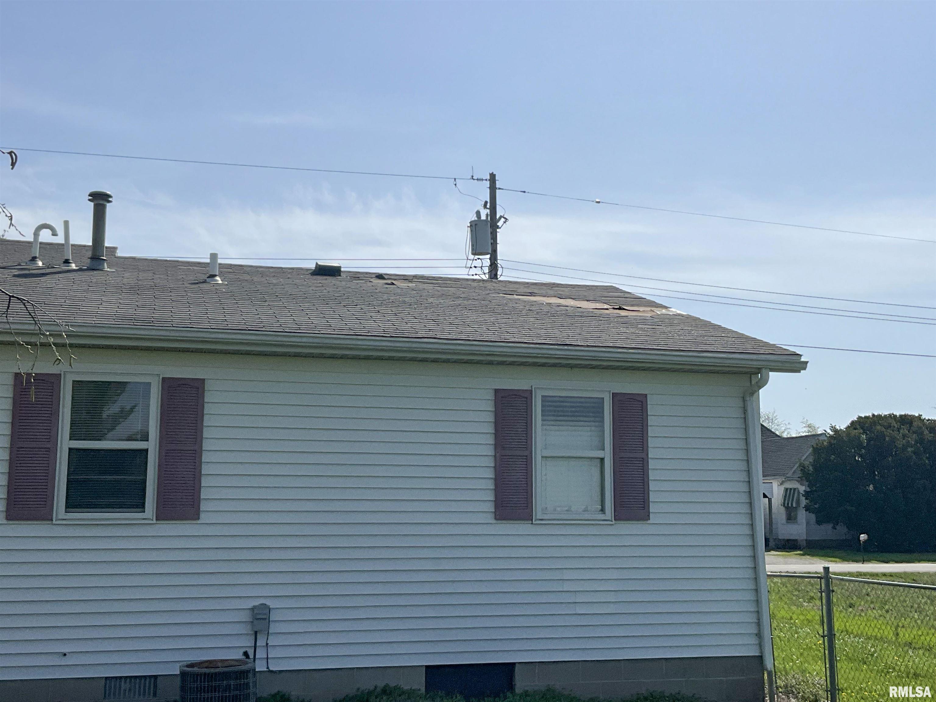 425 South Main Street St. Elmo, IL 62458 - Photo 9 of 20