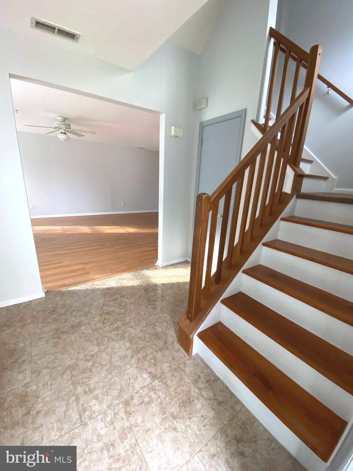 1408 Wharton Road Mount Laurel, NJ 08054 - Photo 3 of 24 Foyer