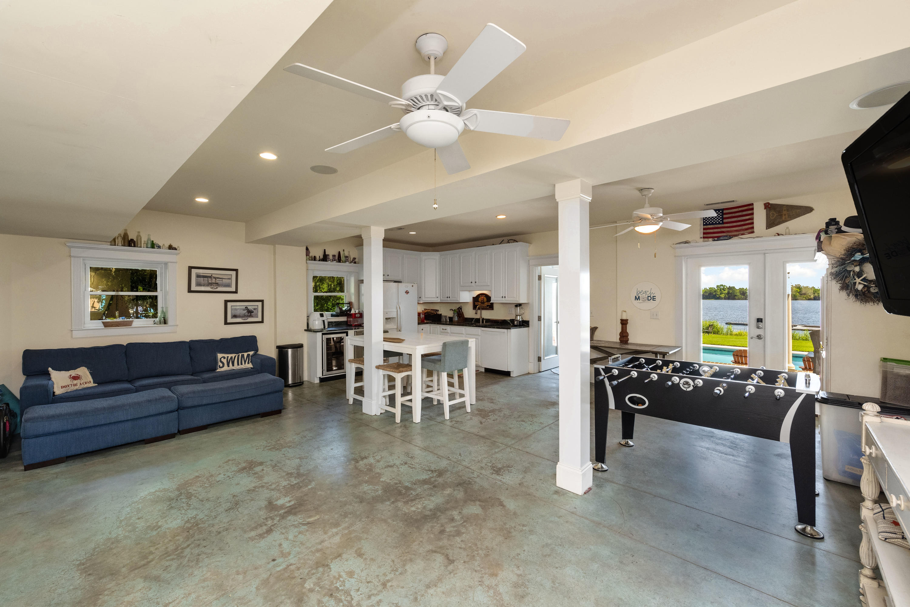 1017 River Road Johns Island, SC 29455 - Photo 48 of 100 1017 River Road Interiors-23