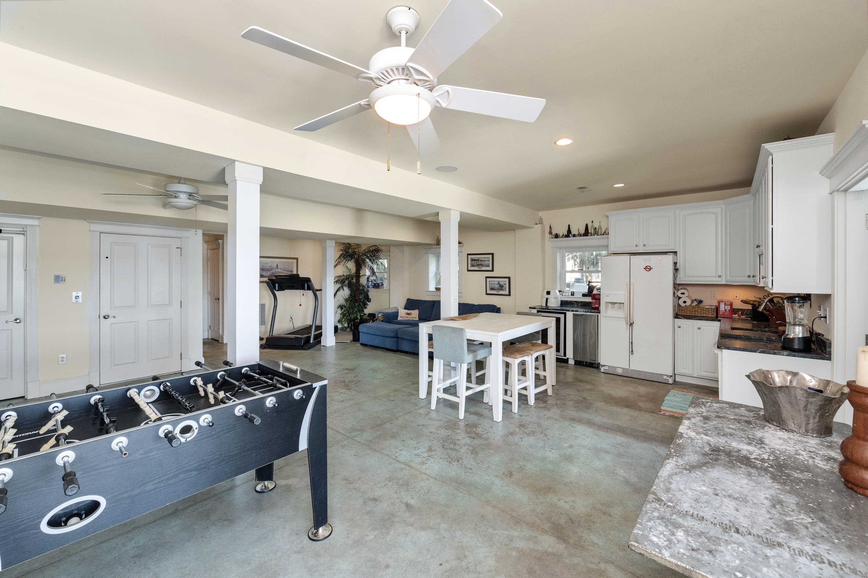 1017 River Road Johns Island, SC 29455 - Photo 49 of 100 1017 River Road Interiors-24