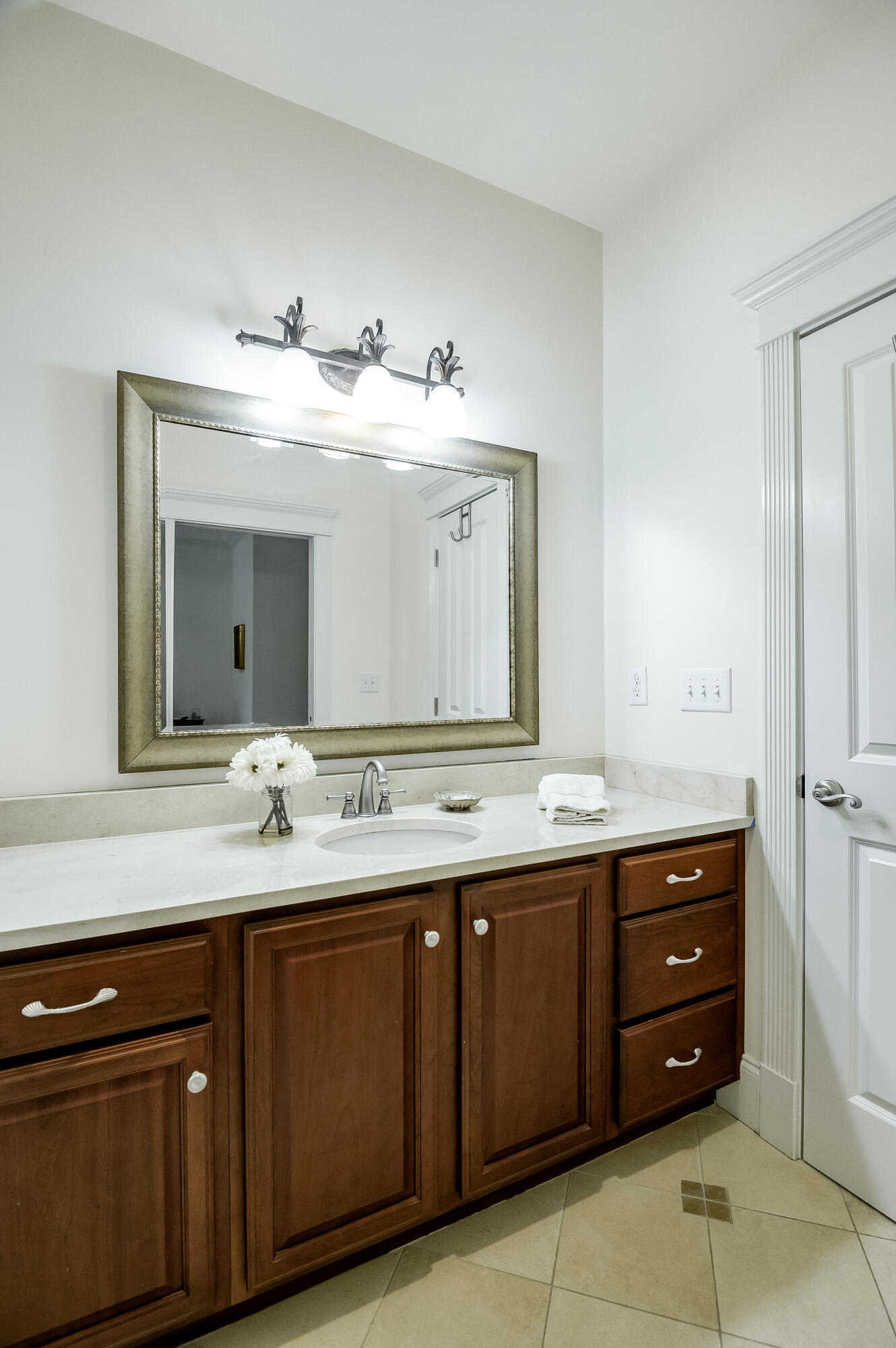 1017 River Road Johns Island, SC 29455 - Photo 64 of 100 1017 River Road Interiors-56