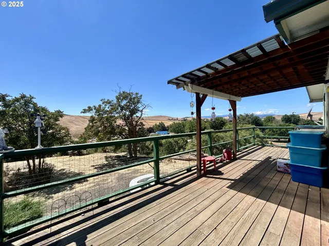 $330,000 | 10 Northeast Klinger Street, Dufur, OR 97021