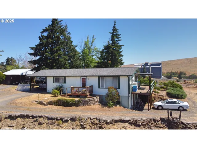$330,000 | 10 Northeast Klinger Street, Dufur, OR 97021