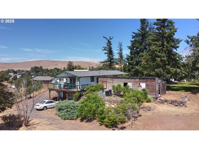 $330,000 | 10 Northeast Klinger Street, Dufur, OR 97021