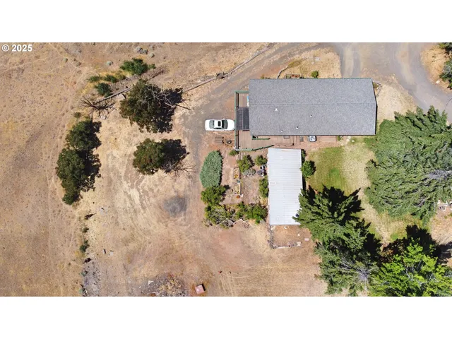 $330,000 | 10 Northeast Klinger Street, Dufur, OR 97021