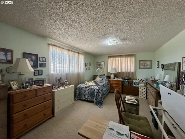 $330,000 | 10 Northeast Klinger Street, Dufur, OR 97021