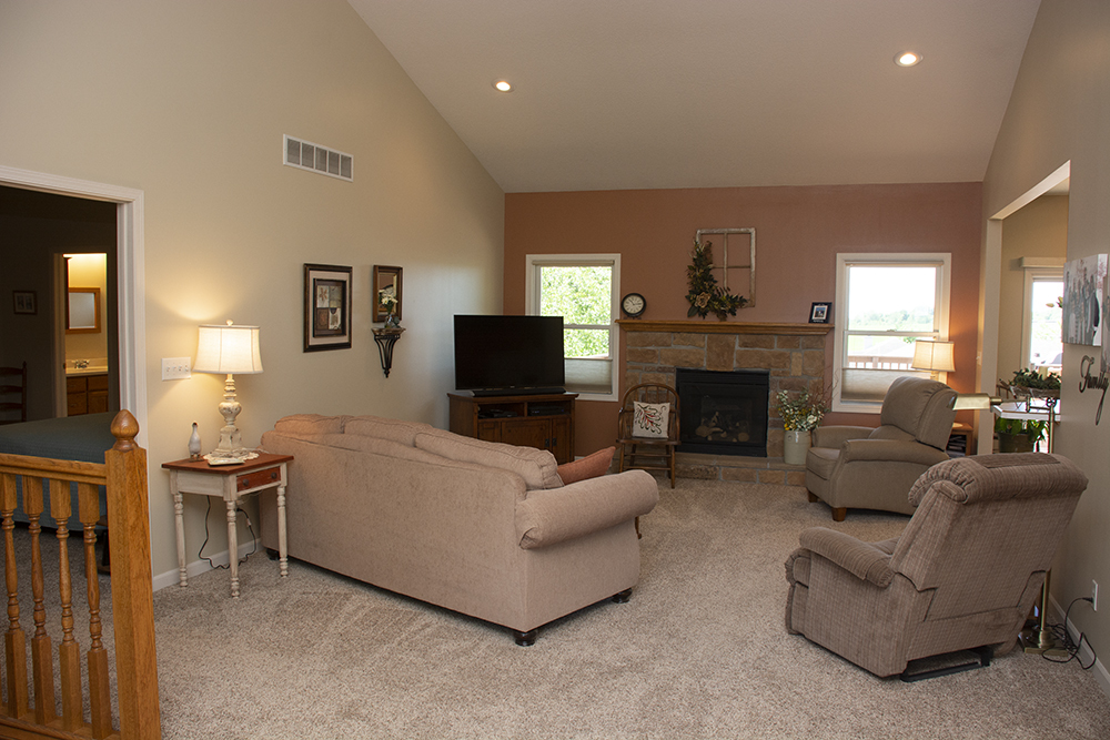 23159 Hazel Road Sterling, IL 61081 - Photo 6 of 49