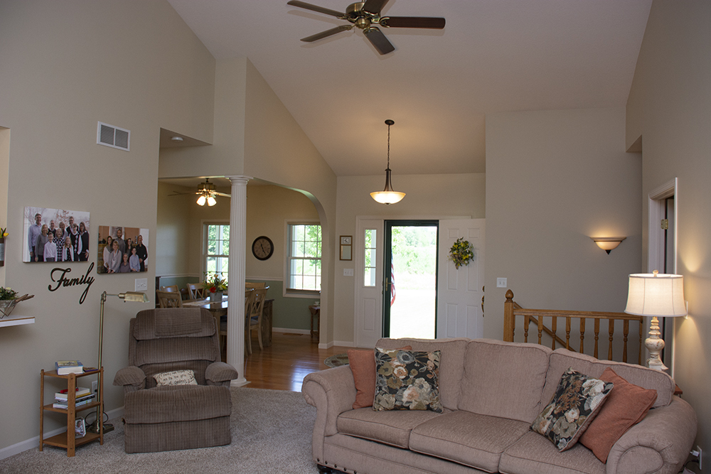 23159 Hazel Road Sterling, IL 61081 - Photo 7 of 49