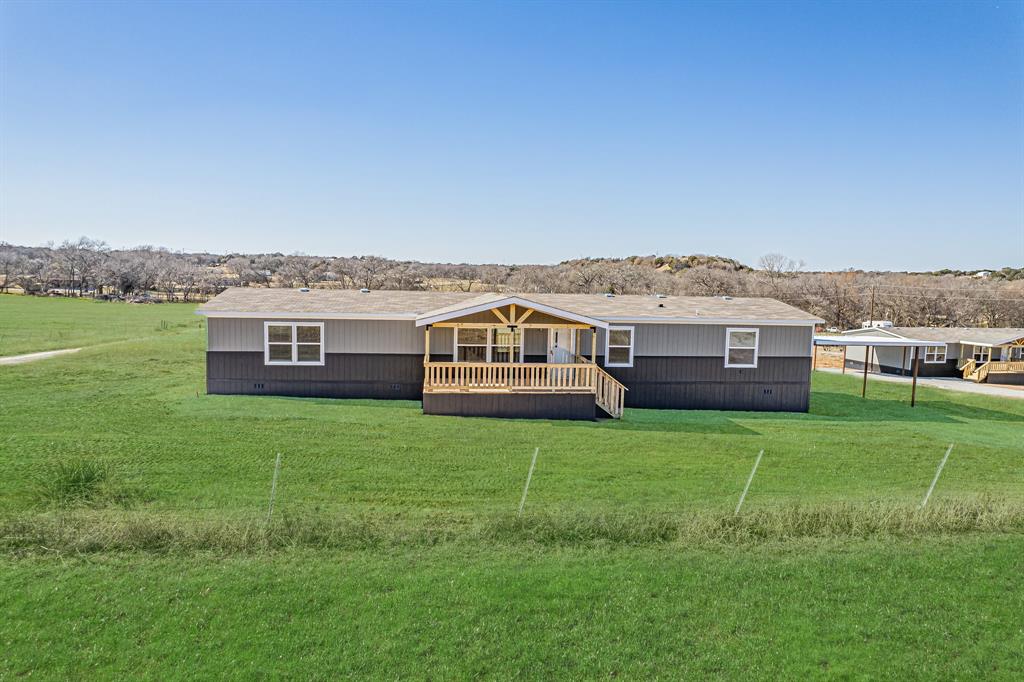 245 Lelon Lane Springtown, TX 76082 - Photo 2 of 31