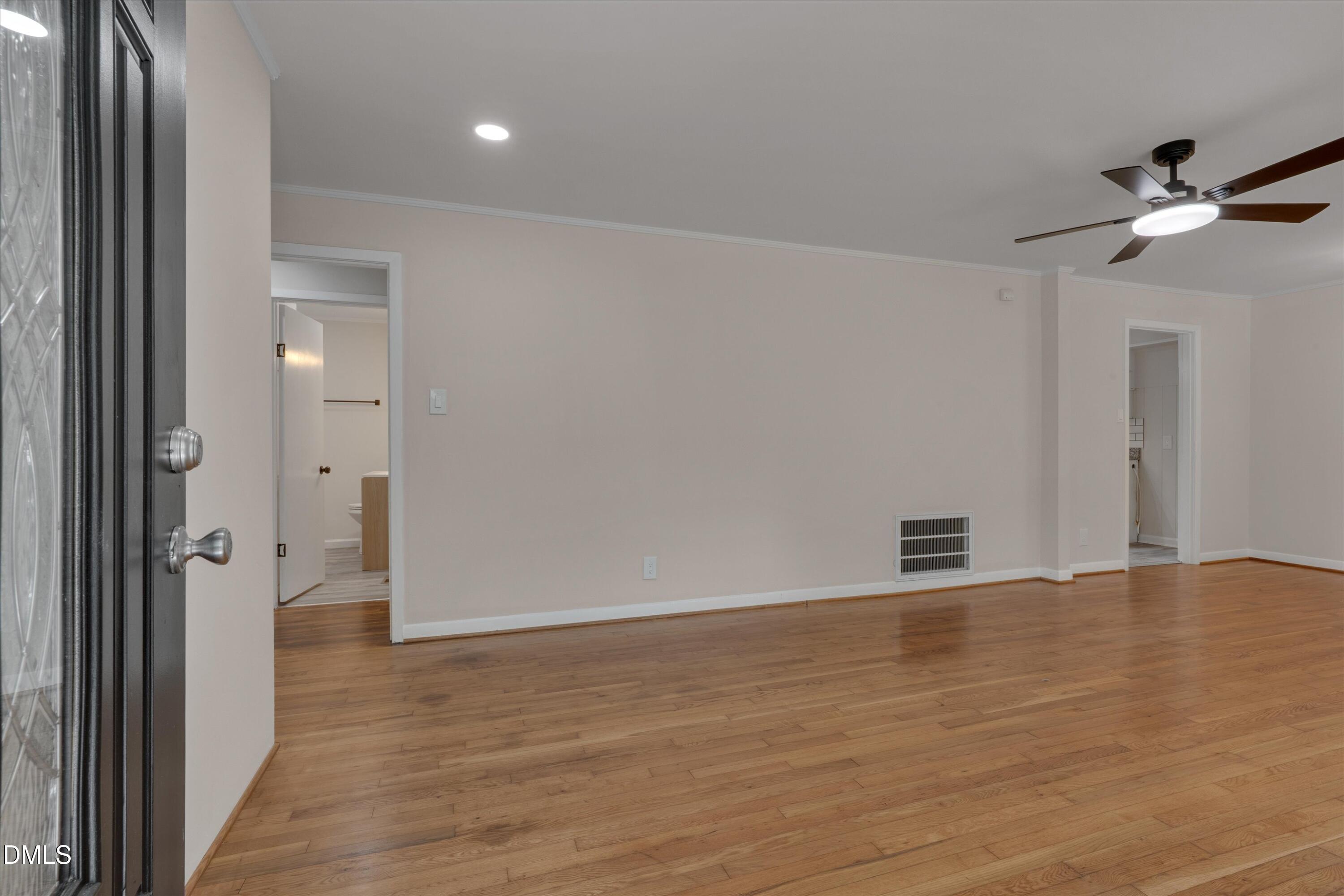 717 Crosby Road Durham, NC 27704 - Photo 4 of 40