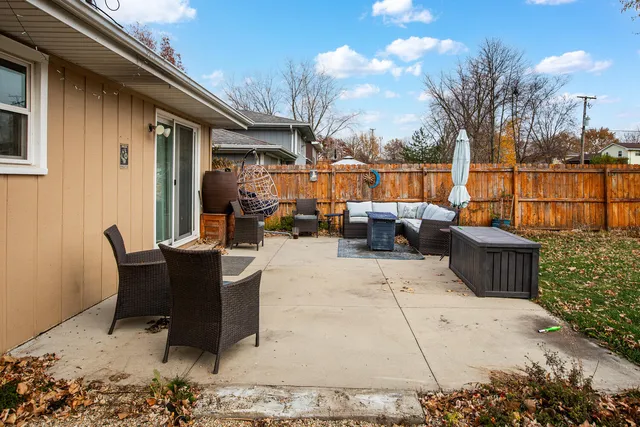 $369,900 | 207 Diana Avenue, Shorewood, IL 60404