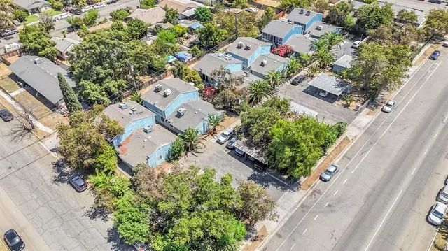 $499,500 | 1624 B Street, Fresno, CA 93706