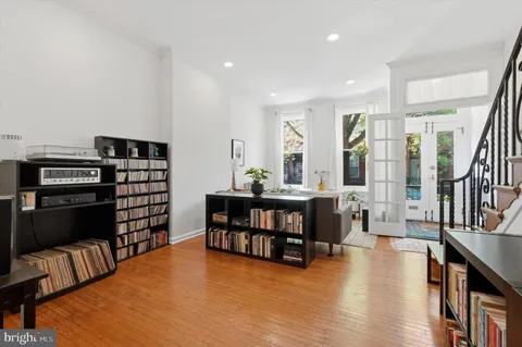 $485,000 | 1835 South 15th Street, Philadelphia, PA 19145
