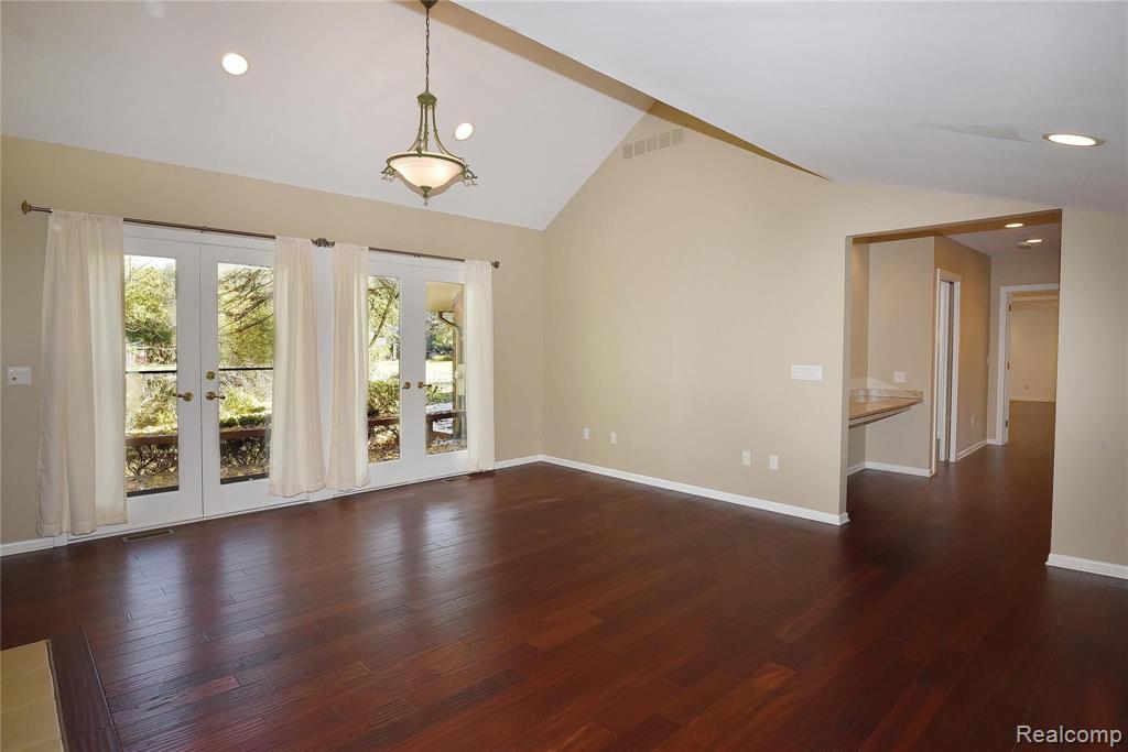 25310 Canterbury Road Franklin, MI 48025 - Photo 23 of 43