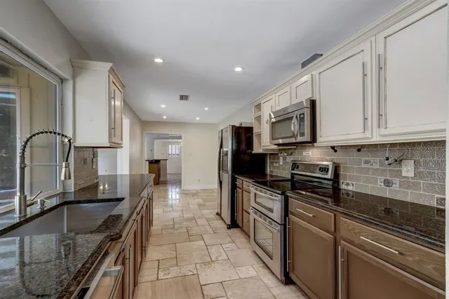 $480,000 | 457 Woodway Drive, Coppell, TX 75019