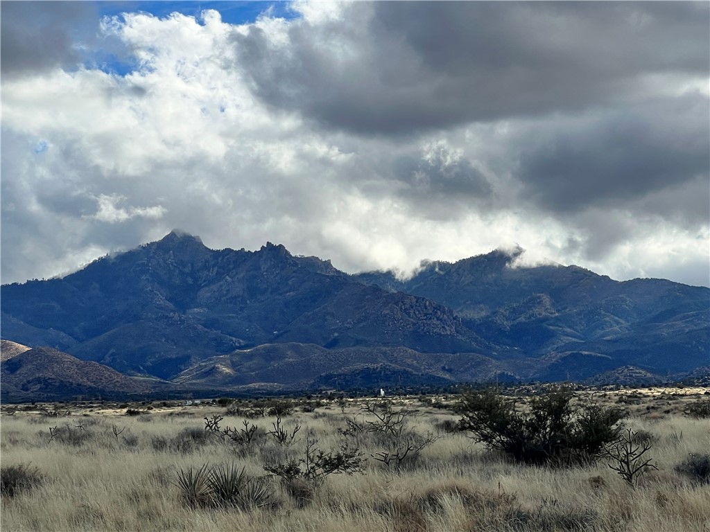 45-ac Westwind Road Kingman, AZ 86401 - Photo 9 of 24 Hualapai Mountain views to the south