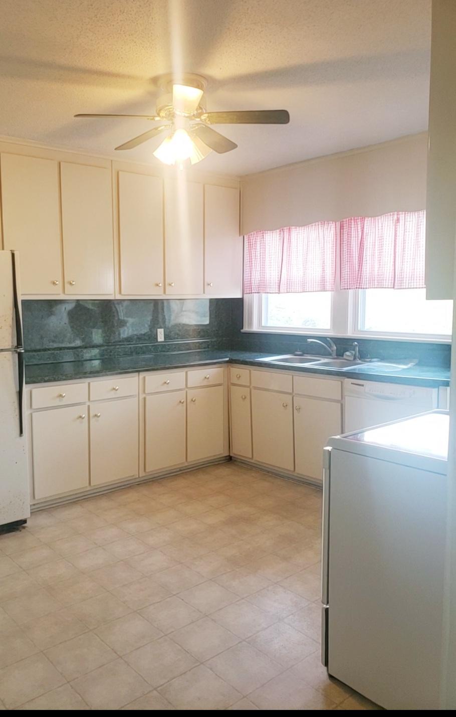 2340 Dillons Fork Road Fieldale, VA 24089 - Photo 3 of 10 20210414_182117