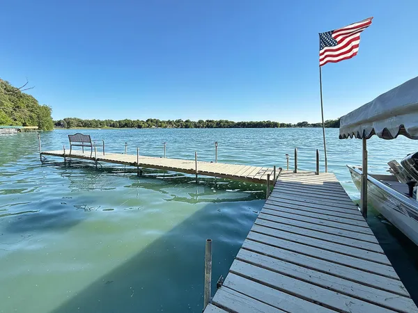 $489,900 | 303 Lake Avenue, Fairmont, MN 56031