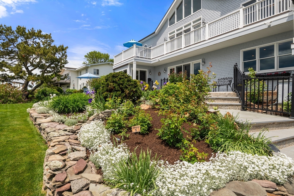 35 Shore Road Gloucester, MA 01930 - Photo 6 of 42 Gallery Image 6