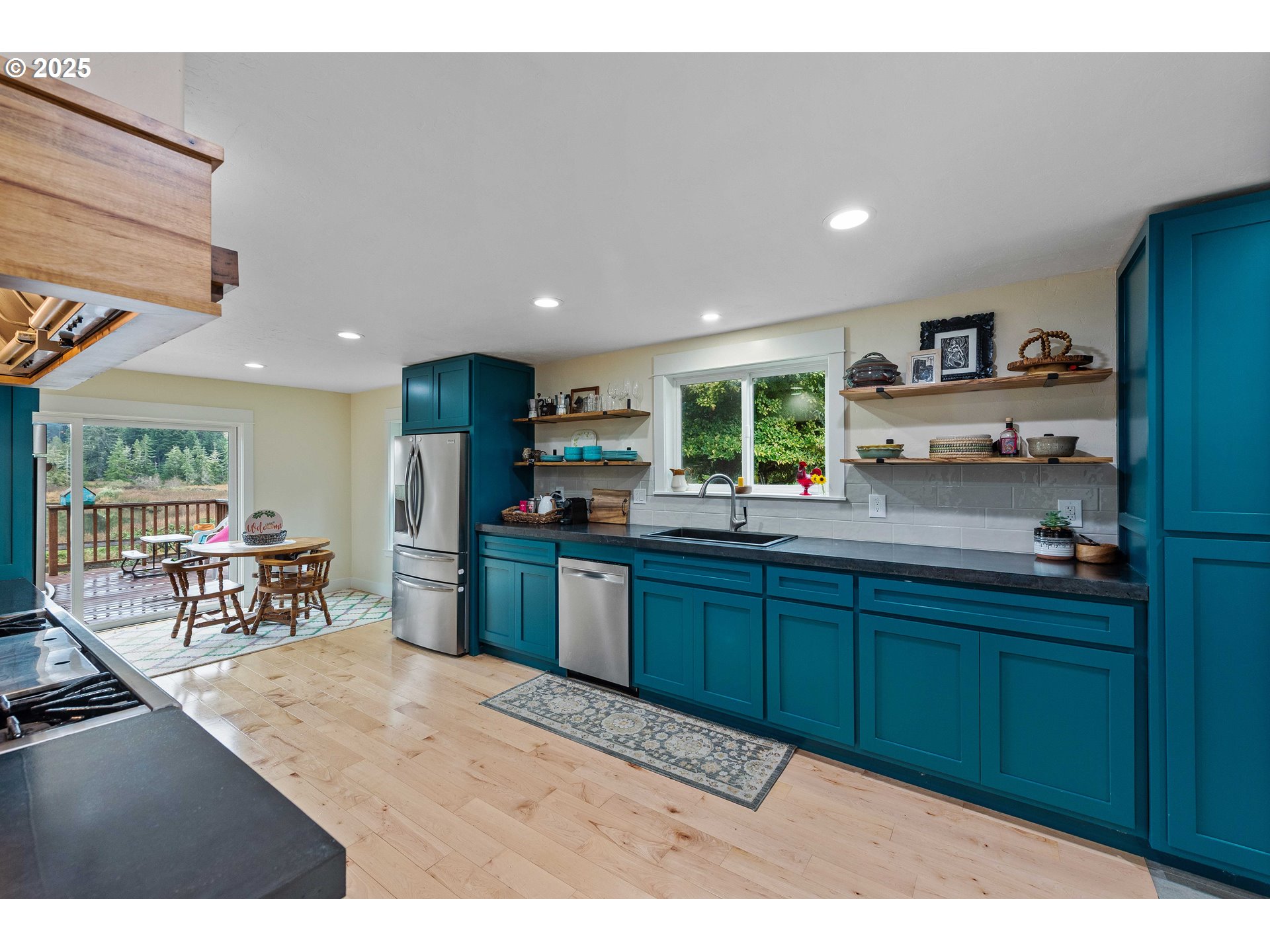 61007 Old Wagon Road Coos Bay, OR 97420 - Photo 14 of 48 Gallery Image 14