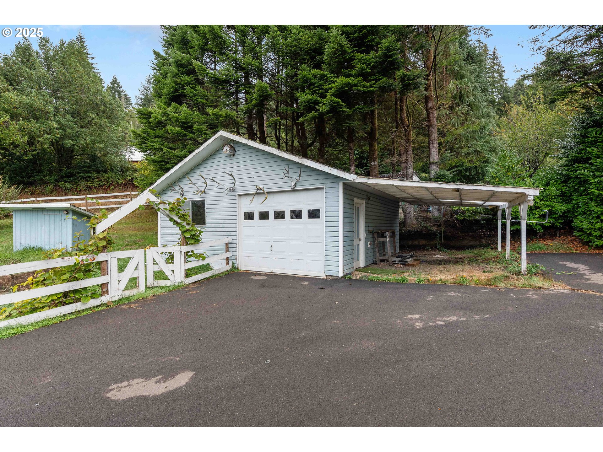 61007 Old Wagon Road Coos Bay, OR 97420 - Photo 8 of 48 Gallery Image 8