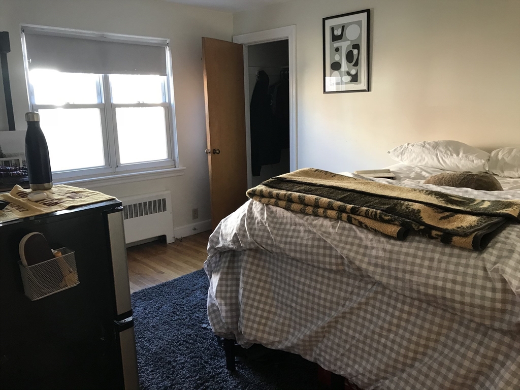 18 Caltha Road Boston, MA 02135 - Photo 5 of 11