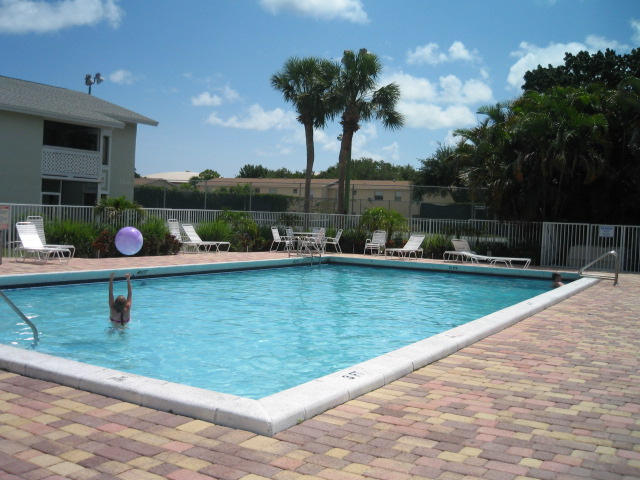 6701 Mallards Cove Road, Unit 18H Jupiter, FL 33458 - Photo 12 of 12 110604 Community Pool