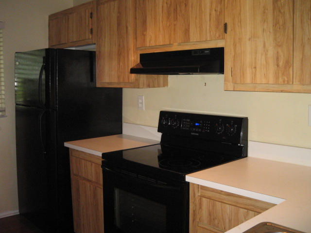 6701 Mallards Cove Road, Unit 18H Jupiter, FL 33458 - Photo 5 of 12 110604 Kitchen View 1