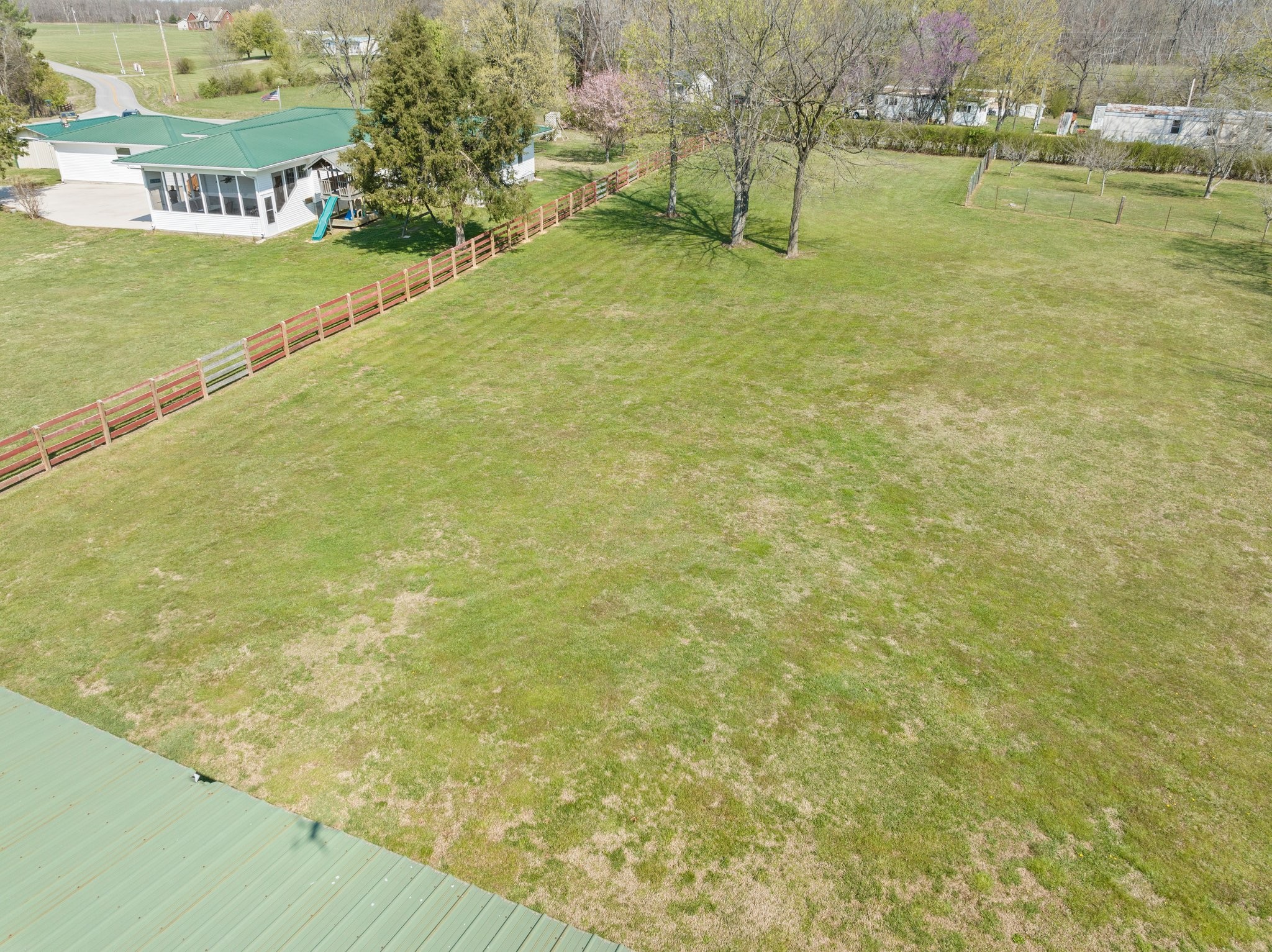 4239 Sixteenth Model Road Manchester, TN 37355 - Photo 10 of 56 a view of an ocean view