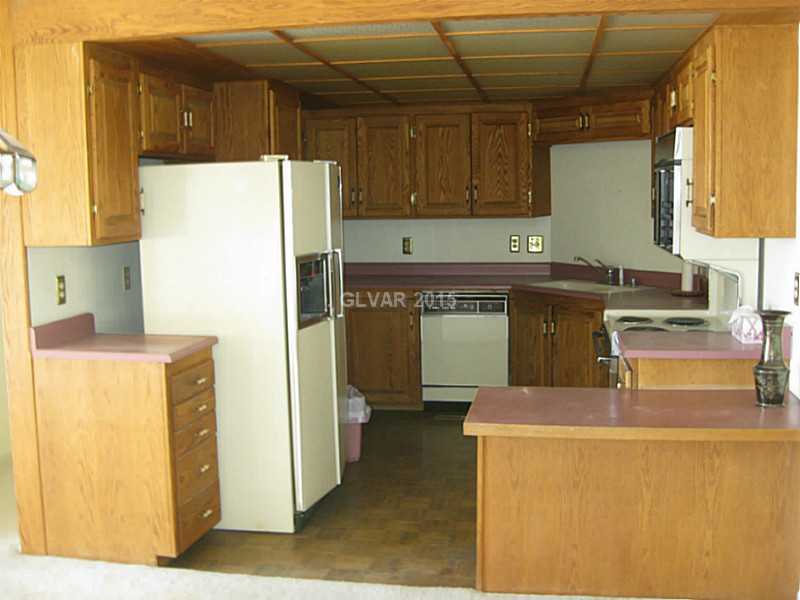 719 Luscombe Avenue Sandy Valley, NV 89019 - Photo 28 of 34 Kitchen.
