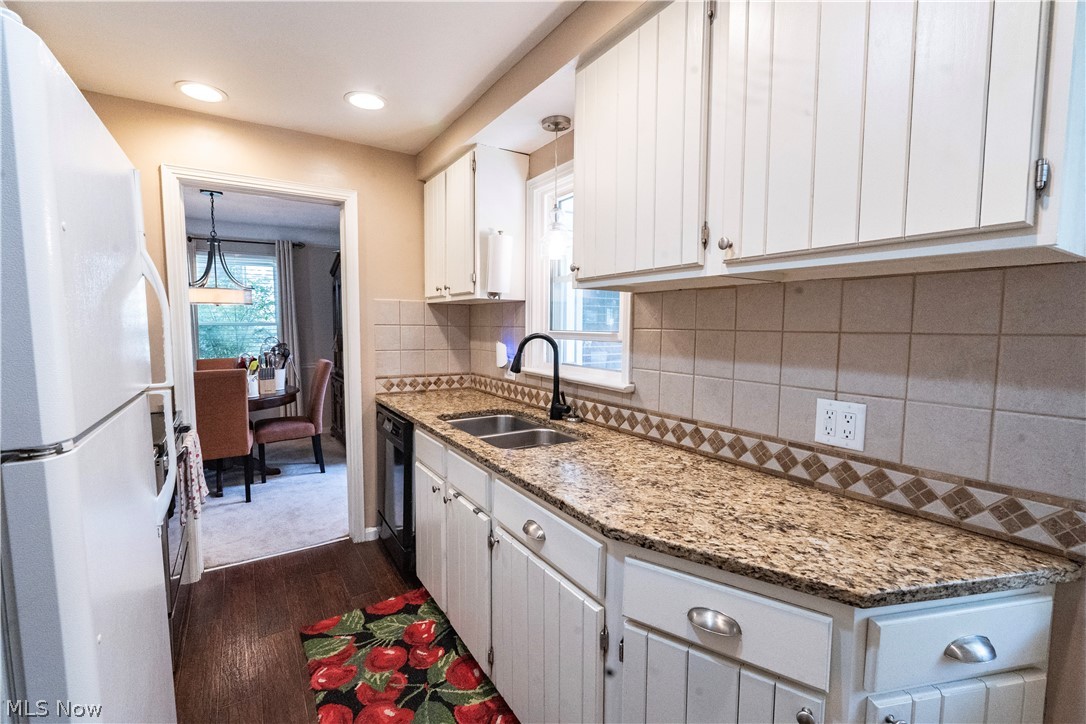 1403 Clearview Road Cleveland, OH 44124 - Photo 5 of 23 Gallery Image 5