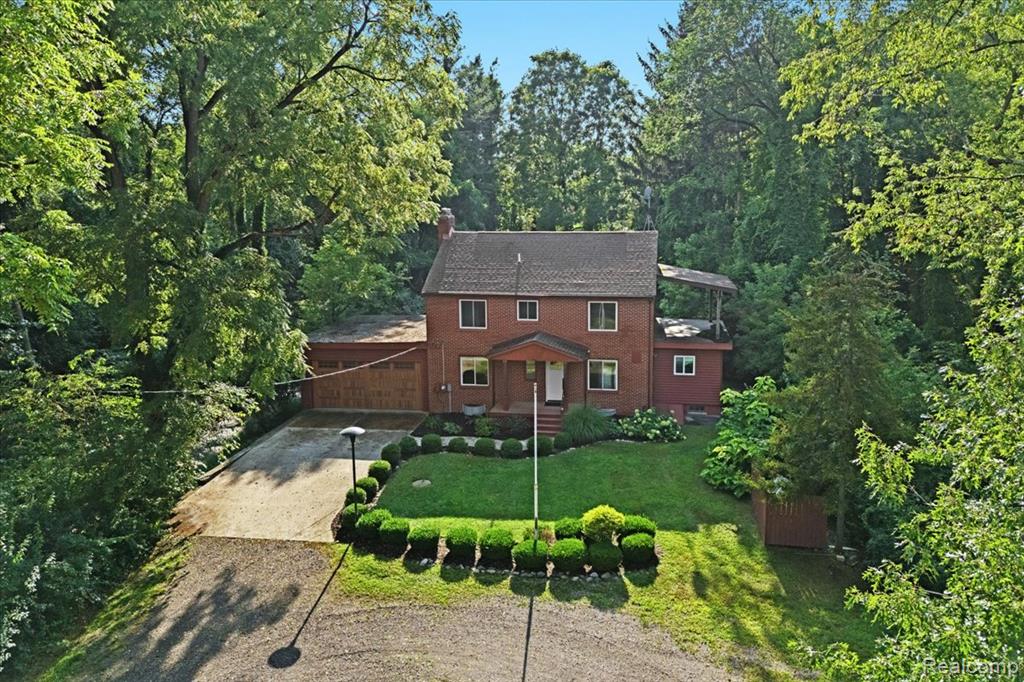 1350 Pettibone Lake Road Highland, MI 48356 - Photo 4 of 51