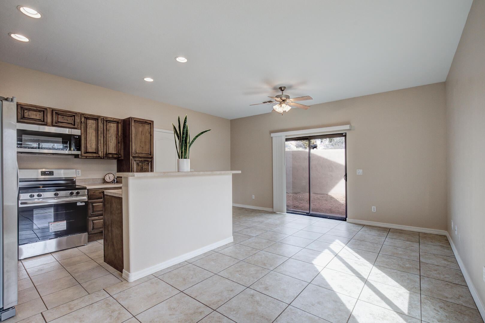 308 West Frontier Street, Unit D Payson, AZ 85541 - Photo 12 of 35 032.jpg