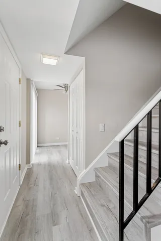 $2,000 | 4 Tower Court, Downers Grove, IL 60516