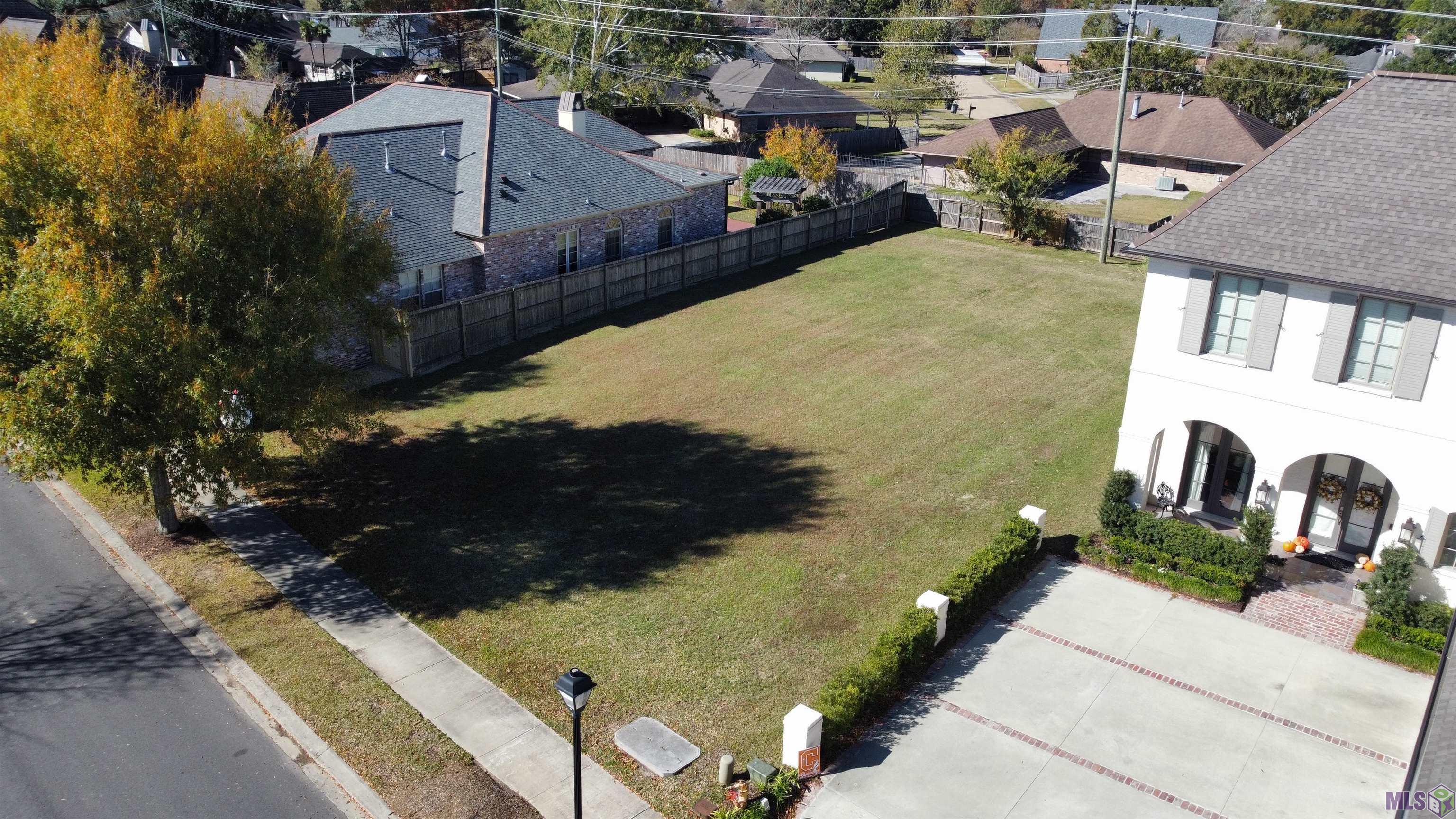 7818 Lane's End Baton Rouge, LA 70810 - Photo 1 of 6 Gallery Image 1