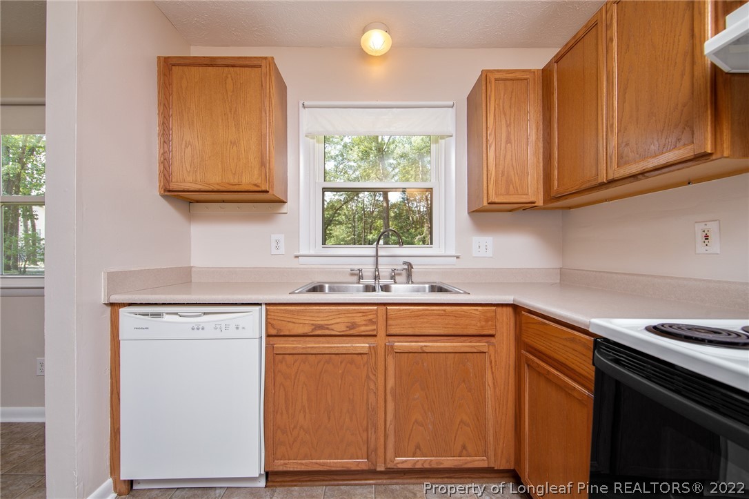 3254 Ridgefield Road Eastover, NC 28312 - Photo 16 of 38 Gallery Image 16